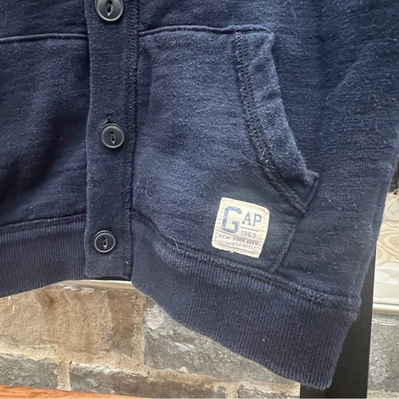 Gap Cardigan - Picture 2 of 3